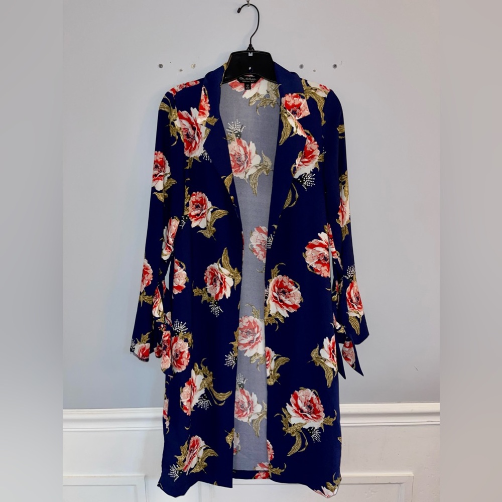 Miss Selfridge duster. Size US 2. Only worn a handful of times, like new.